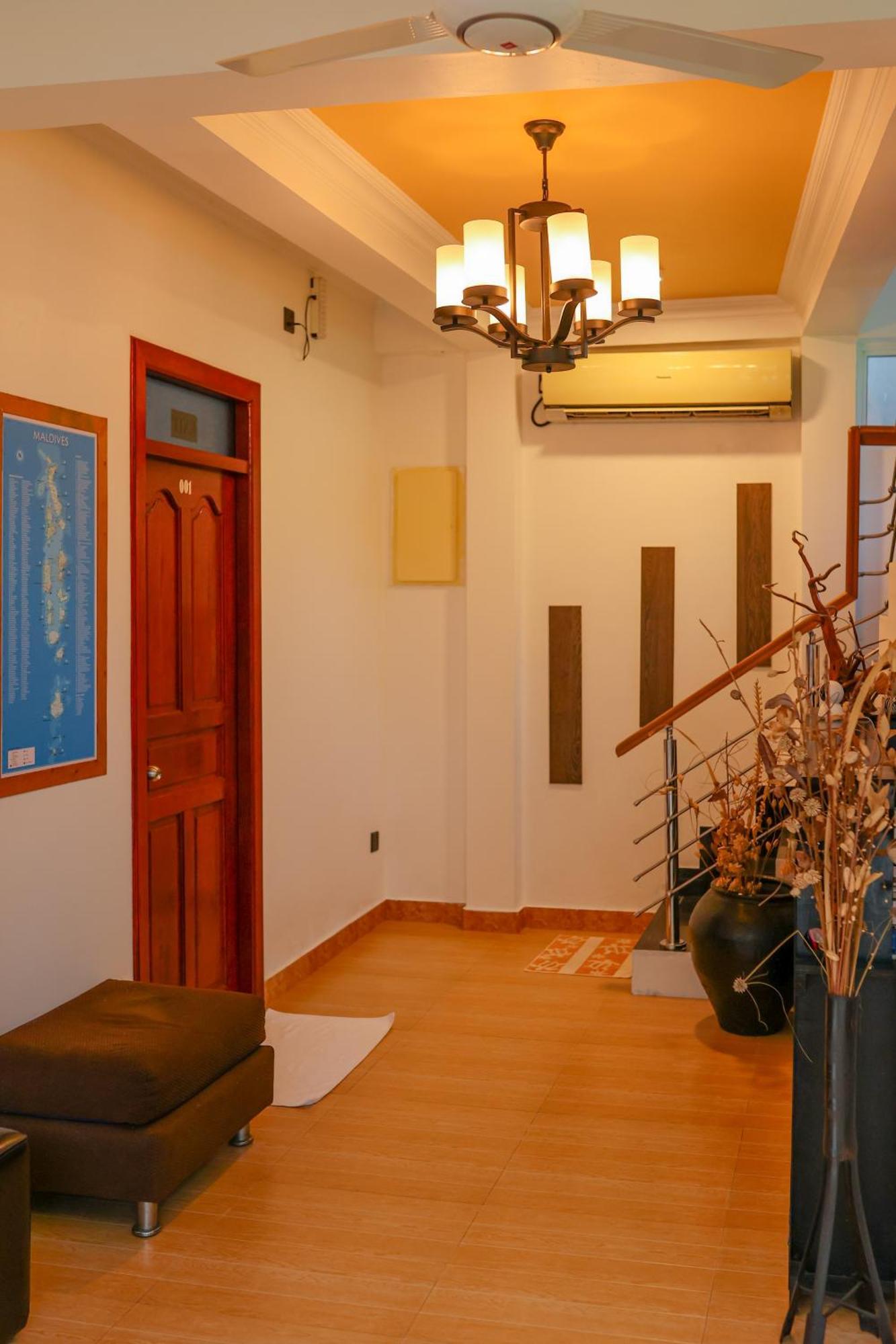 Sevinex Inn Feridhoo Exteriör bild