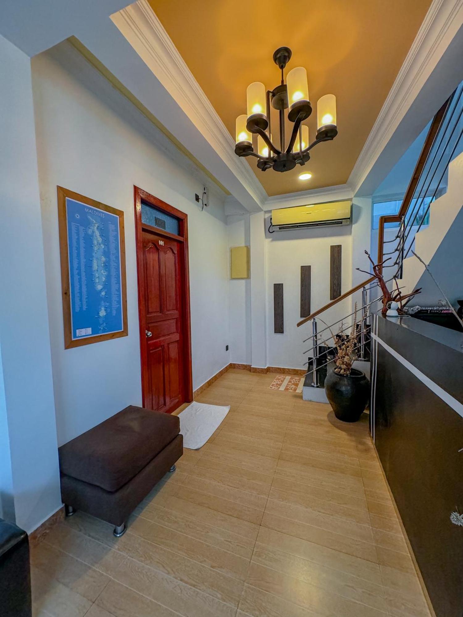 Sevinex Inn Feridhoo Exteriör bild